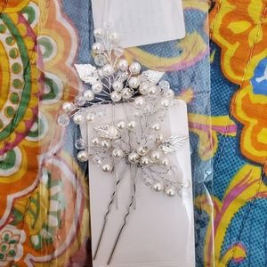 Hair pins bridal silver and white pearl